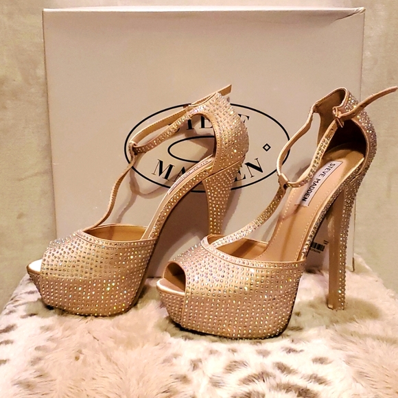 Steve Madden Champagne T-Strap Platform Sandal w/ Aurora Borealis Crysta… - Picture 6 of 7